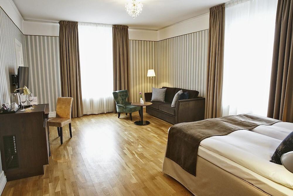 Skara Stadshotell Экстерьер фото